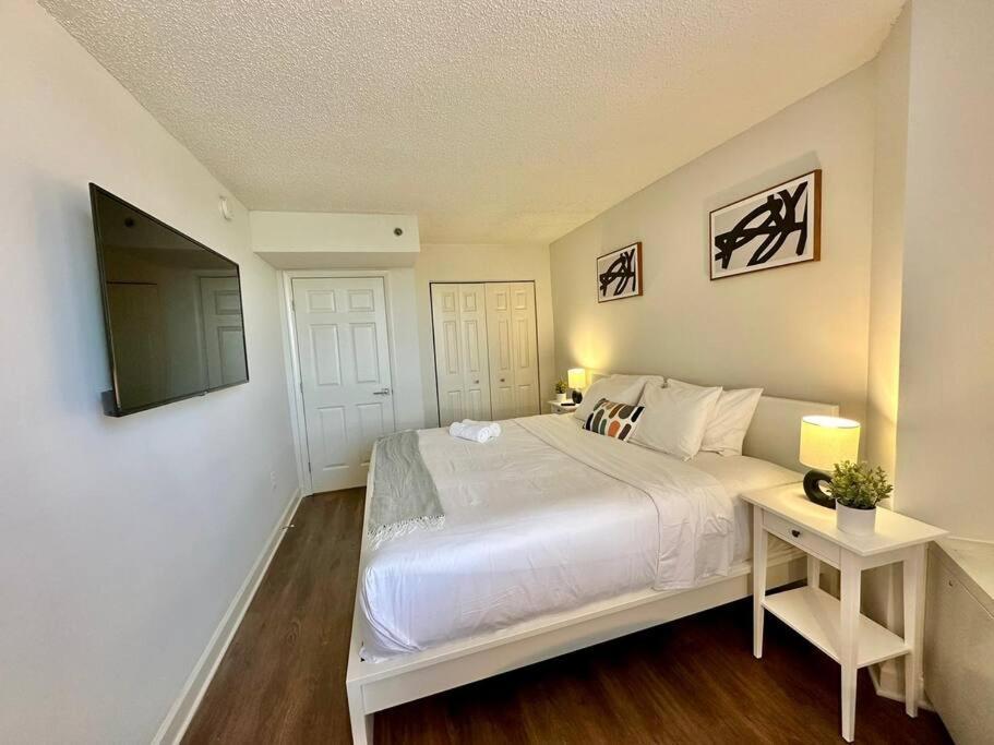 ארלינגטון Incredible Apartment With Rooftop In Pentagon City מראה חיצוני תמונה